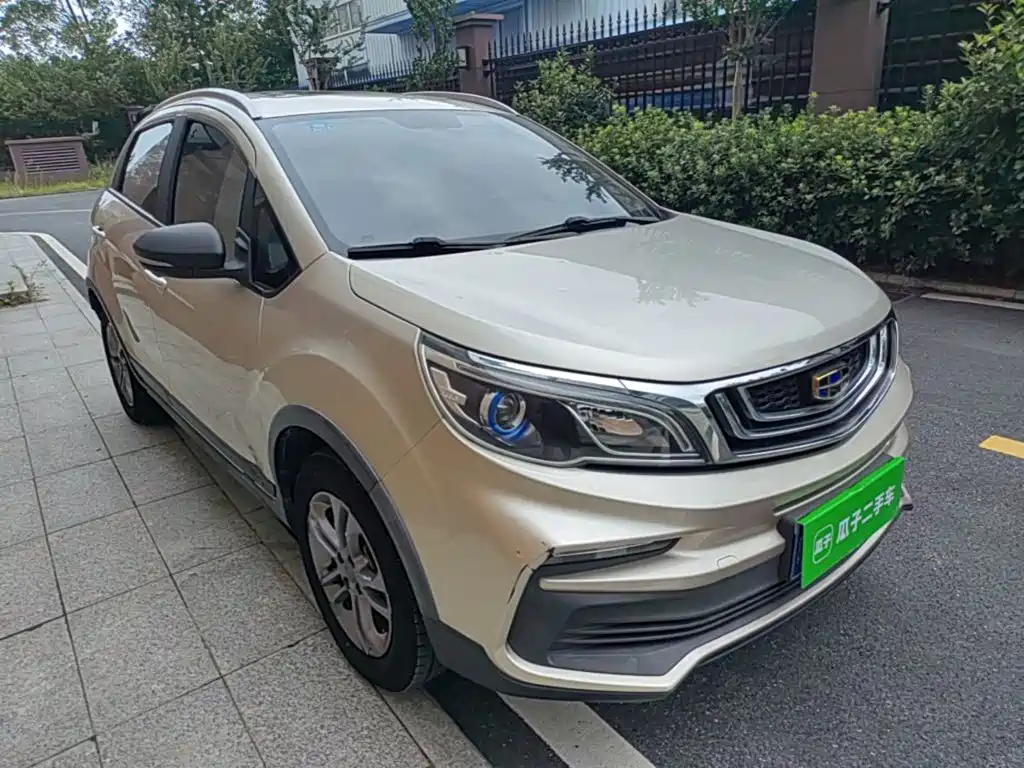 Geely Vision X3 — миниатюра 4