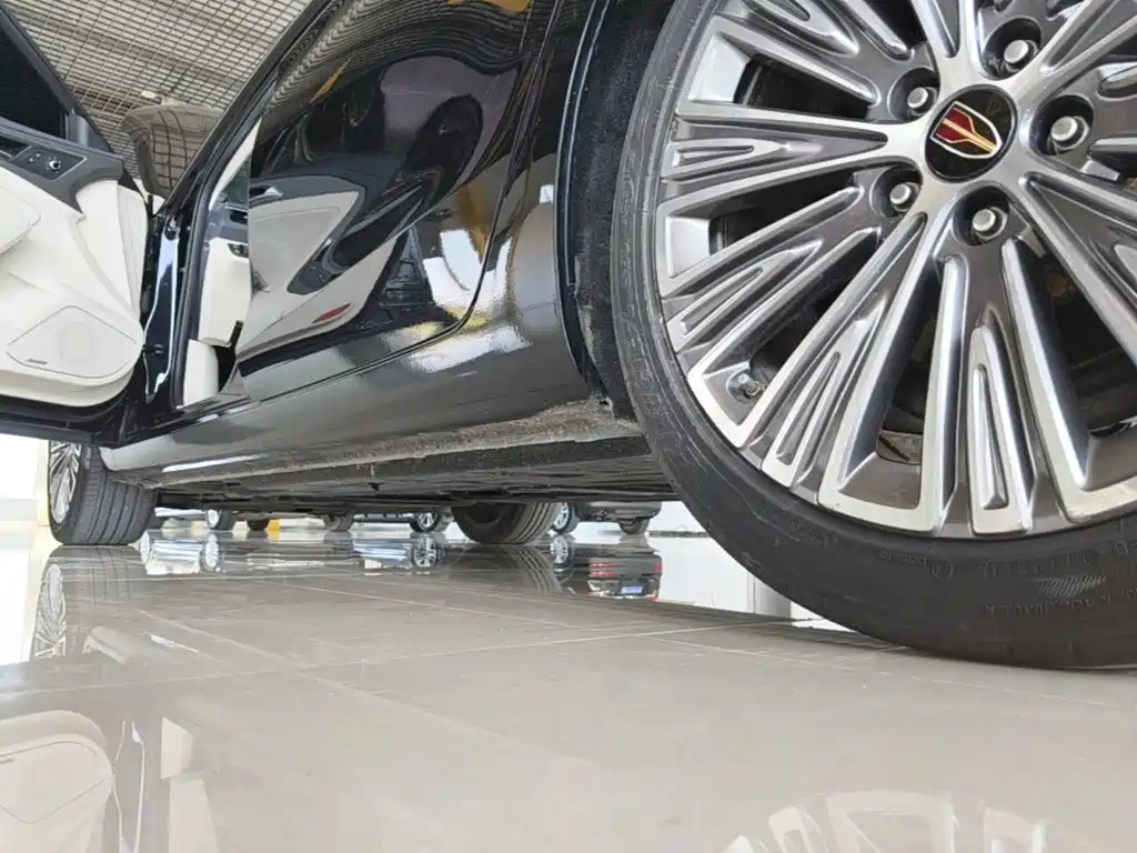Hongqi Hongqi H5 — миниатюра 22