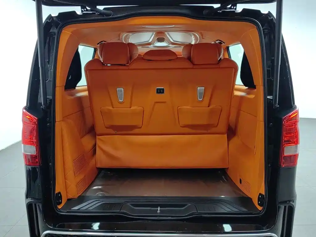 Mercedes-Benz Vito — миниатюра 16