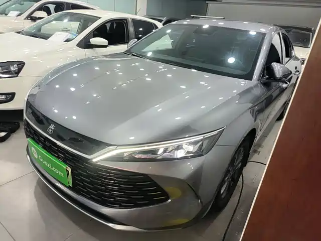 2025 BYD Qin