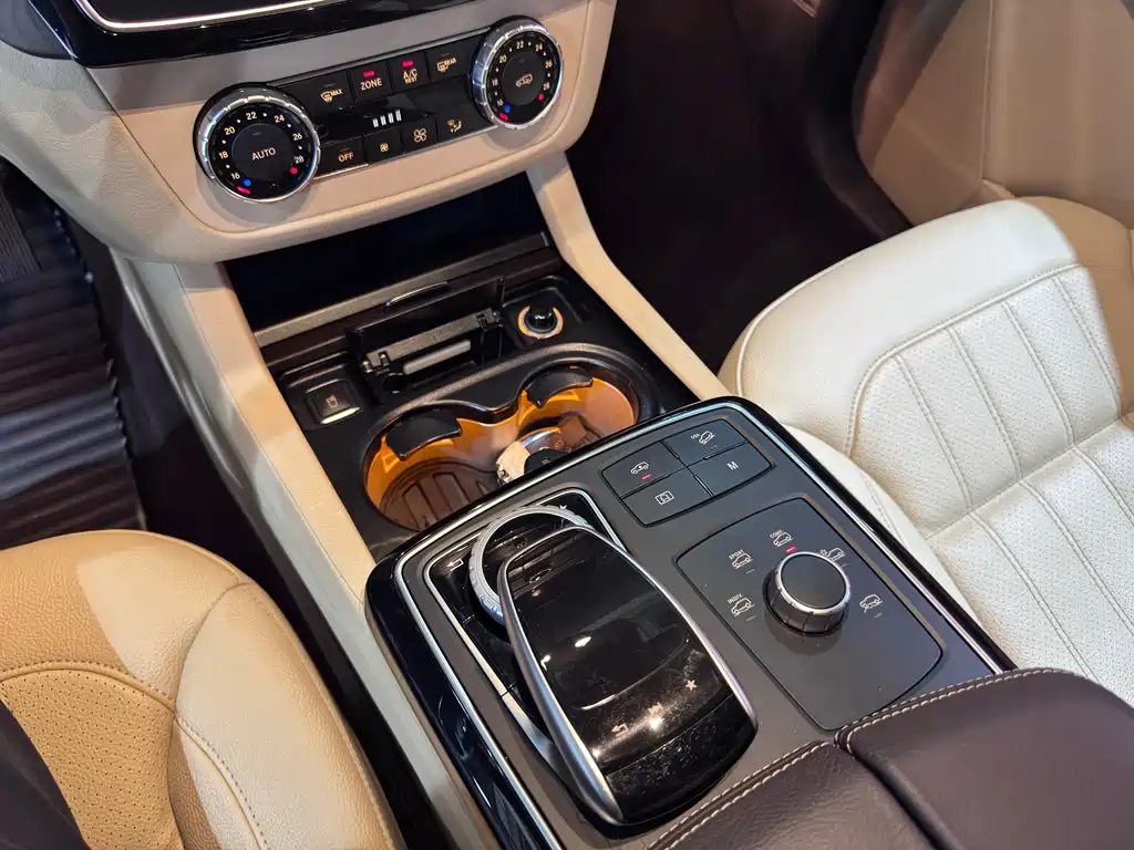 Mercedes-Benz GLE (Import) — миниатюра 15