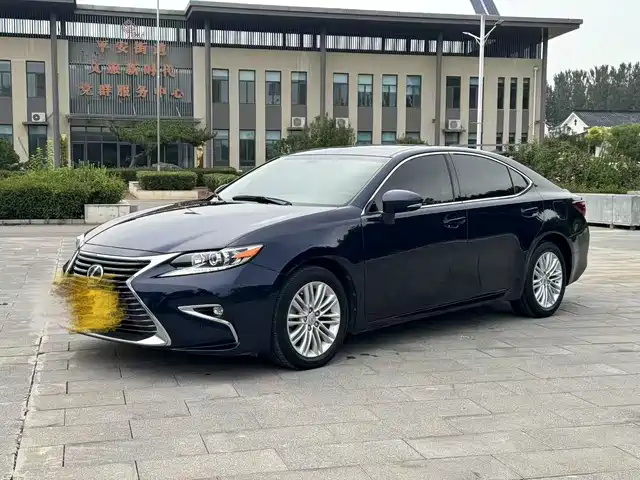 LEXUS  ES 2017
