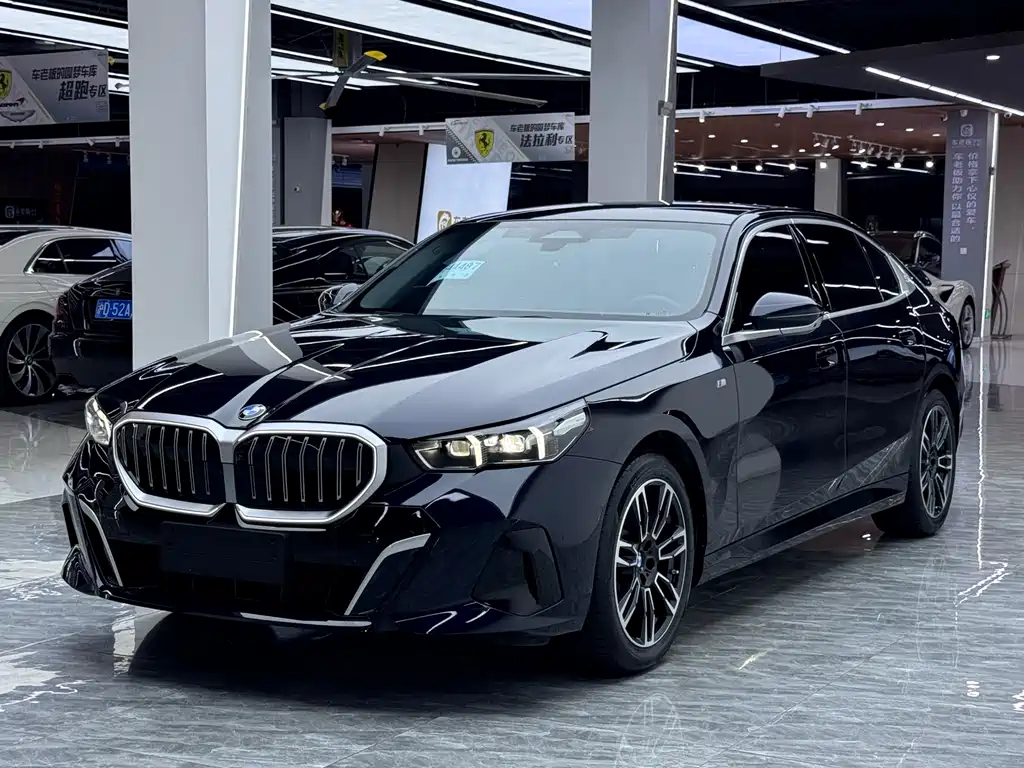 BMW 5 Series 2024