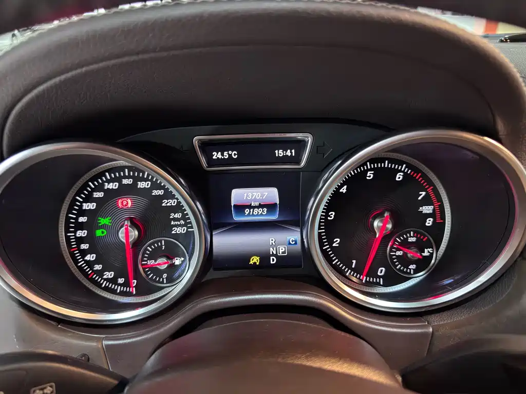 Mercedes-Benz GLE (Import) — миниатюра 16