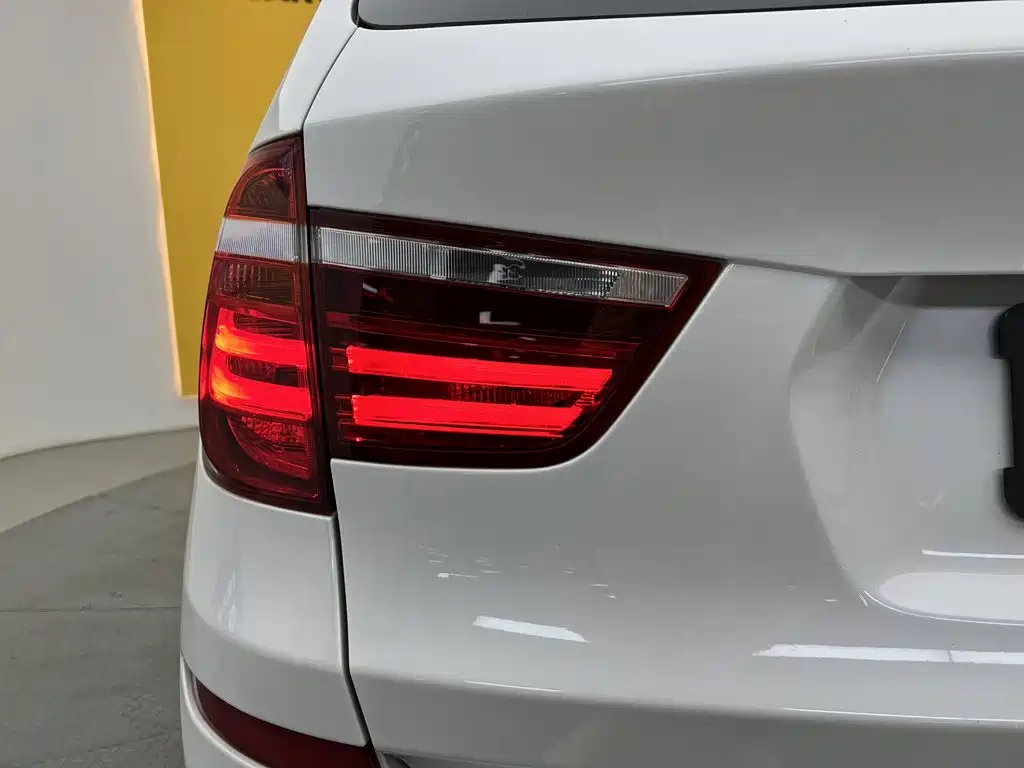 BMW X3 (Import) — миниатюра 9