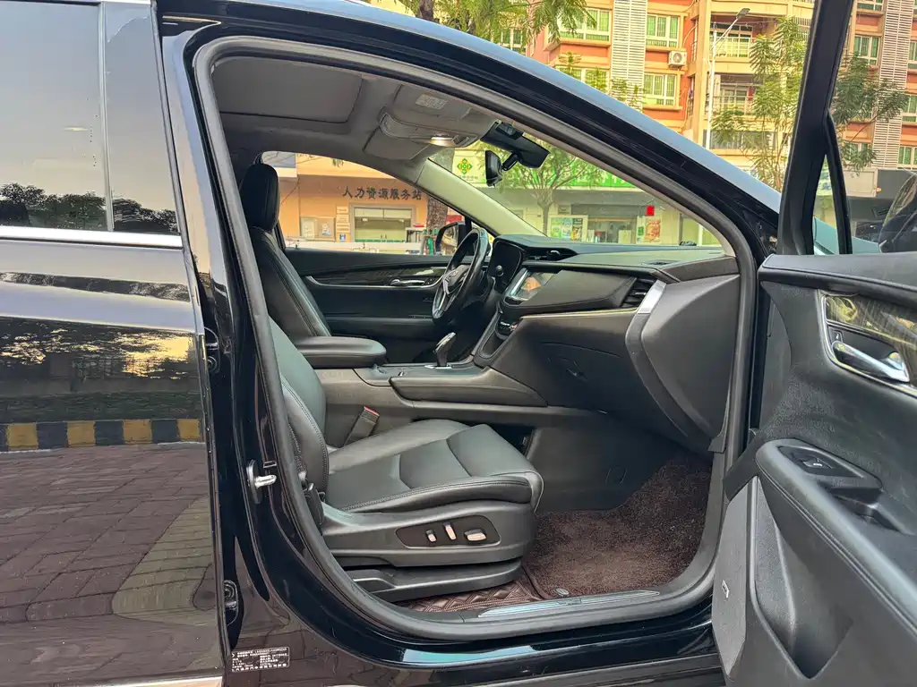 Cadillac XT5 — миниатюра 11