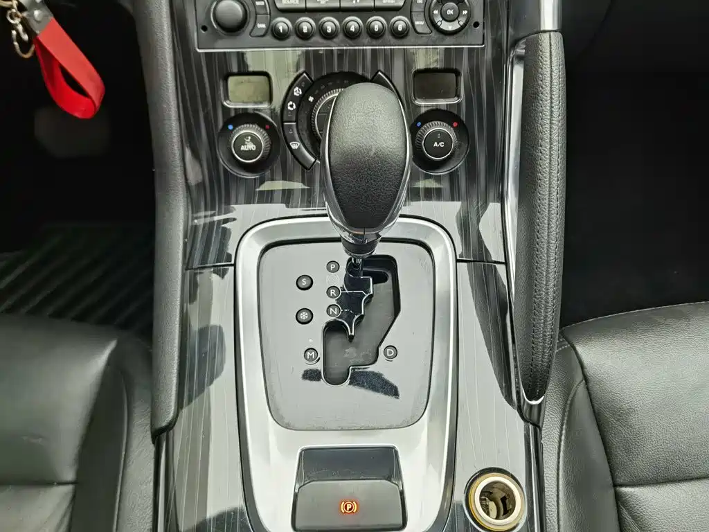 Peugeot 3008 — миниатюра 13