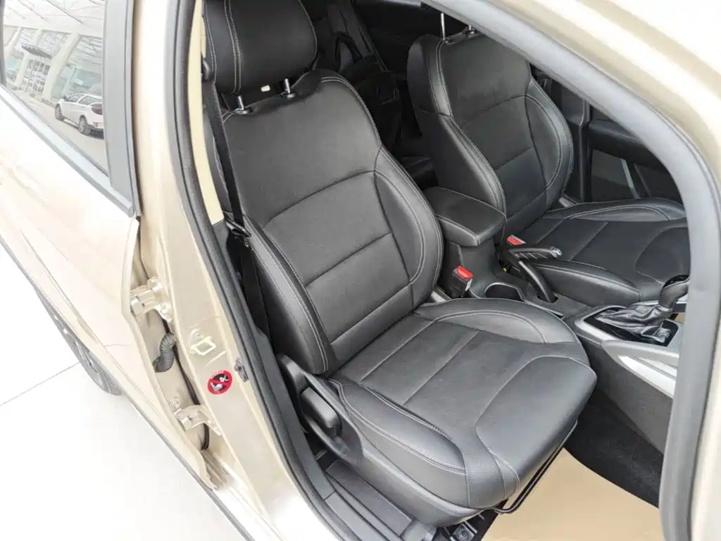Geely Vision X3 — миниатюра 20