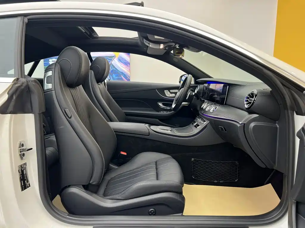 Mercedes-Benz E-Class (Import) — миниатюра 17