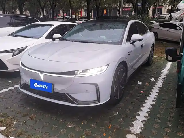 LANTU AUTOMOBILE LANTU CHASING LIGHT 2023