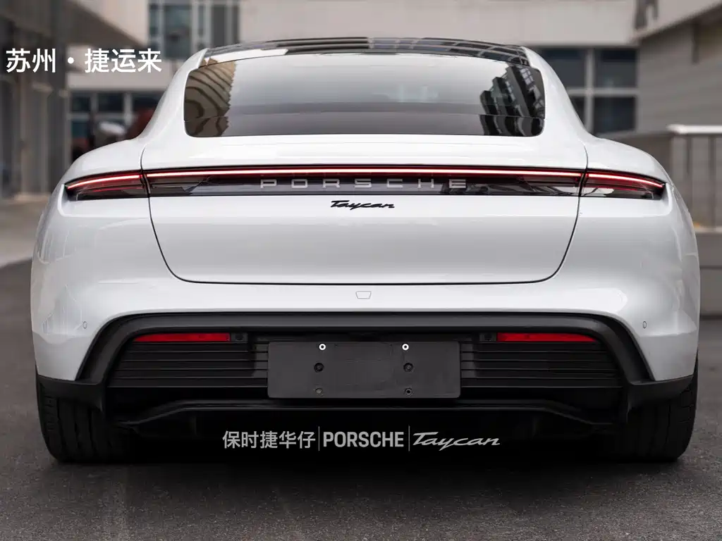 PORSCHE TAYCAN