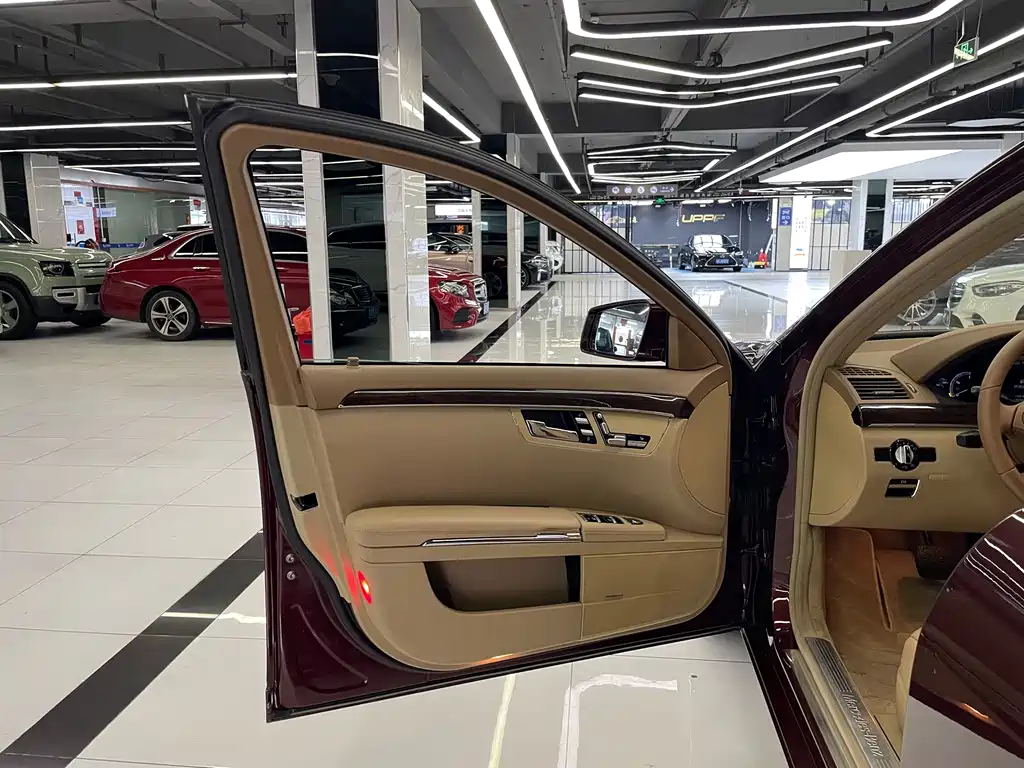 Mercedes-Benz S-Class — миниатюра 36