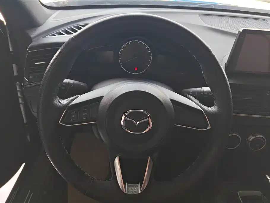 MAZDA CX 4