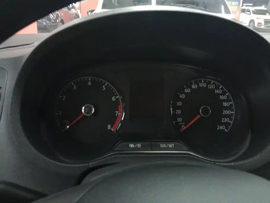 Volkswagen Polo — миниатюра 14