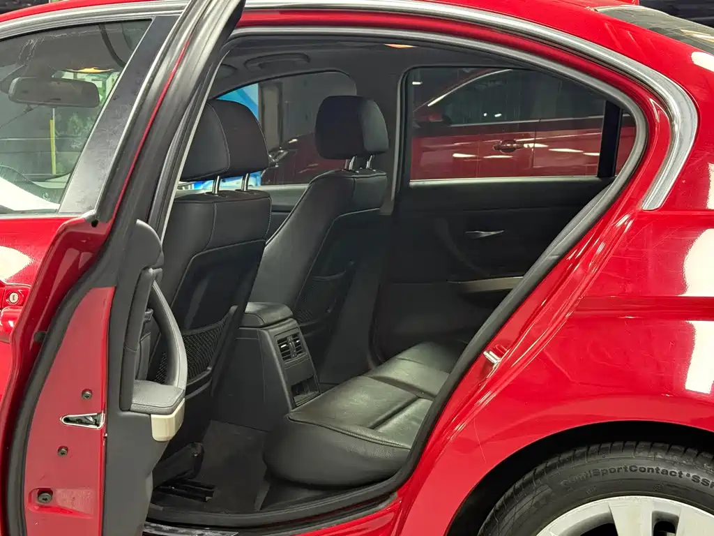 BMW 3 Series — миниатюра 10