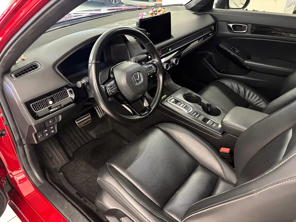 Honda Civic — миниатюра 8
