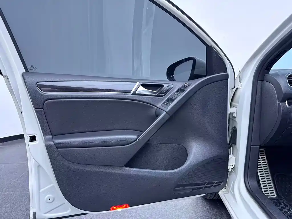 Volkswagen Golf GTI — миниатюра 19