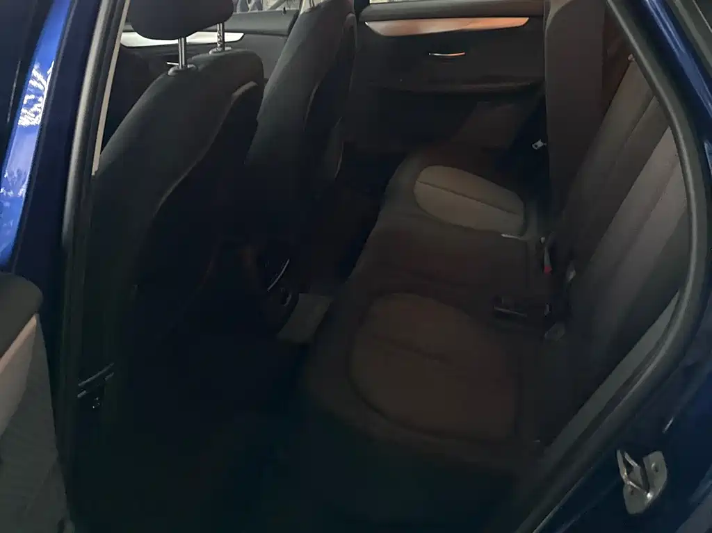 BMW 2 SERIES STATION WAGON