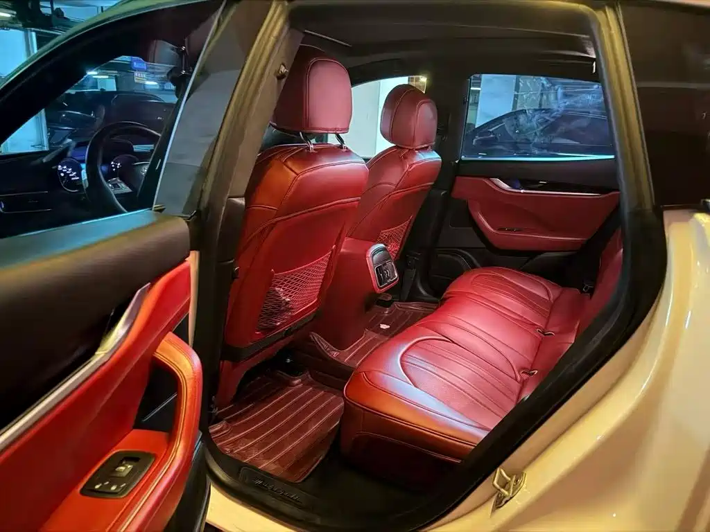 Maserati Levante — миниатюра 4