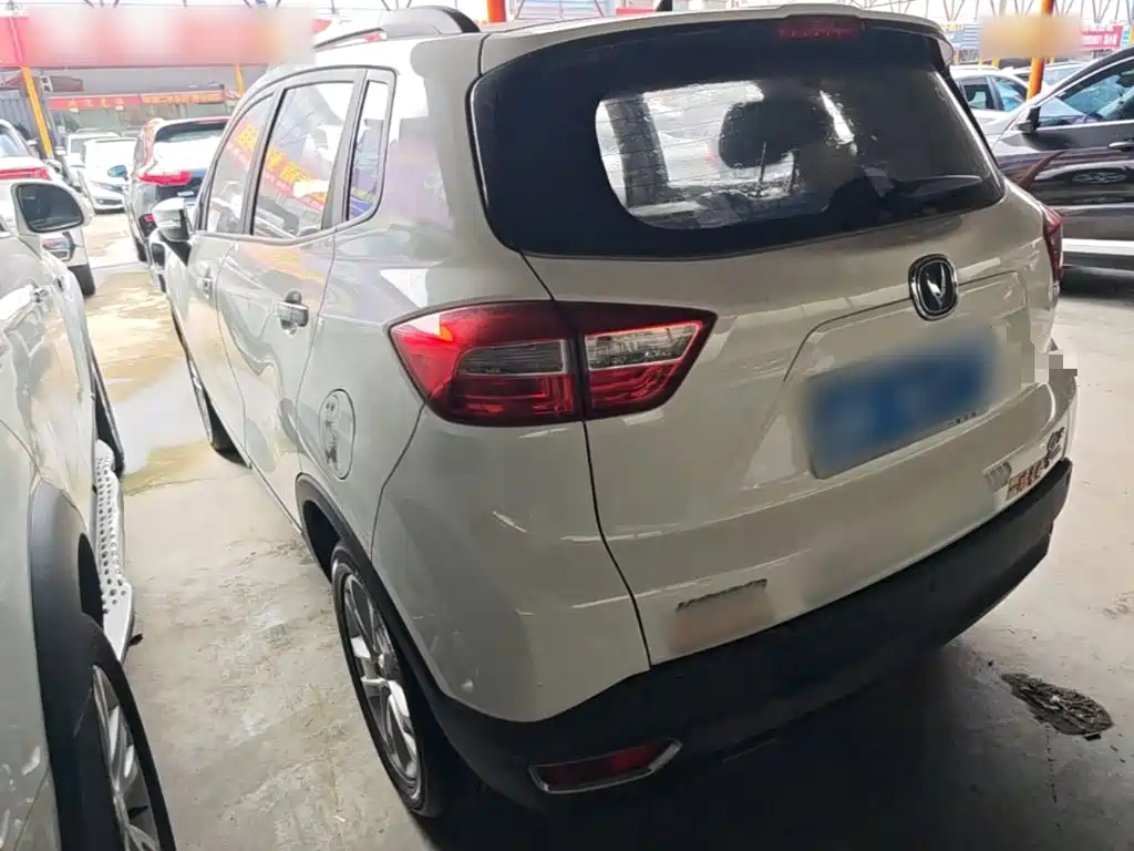 Changan CS15 — миниатюра 5