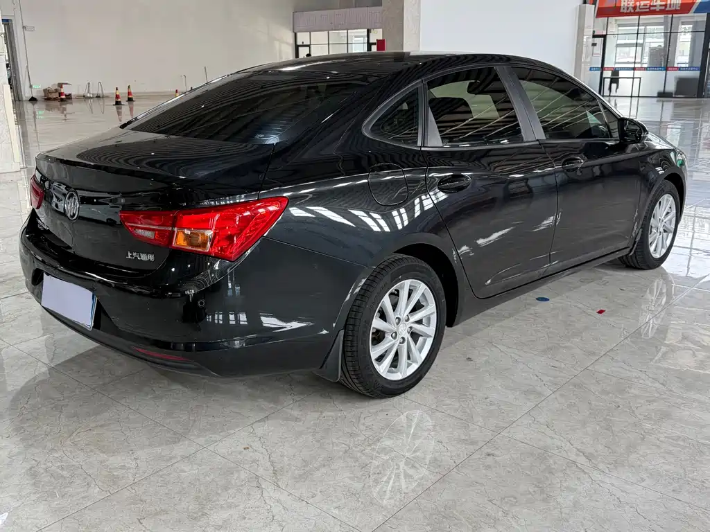 Buick Verano — миниатюра 4