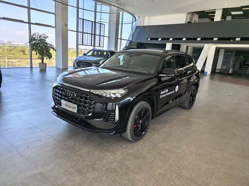 Audi Q6