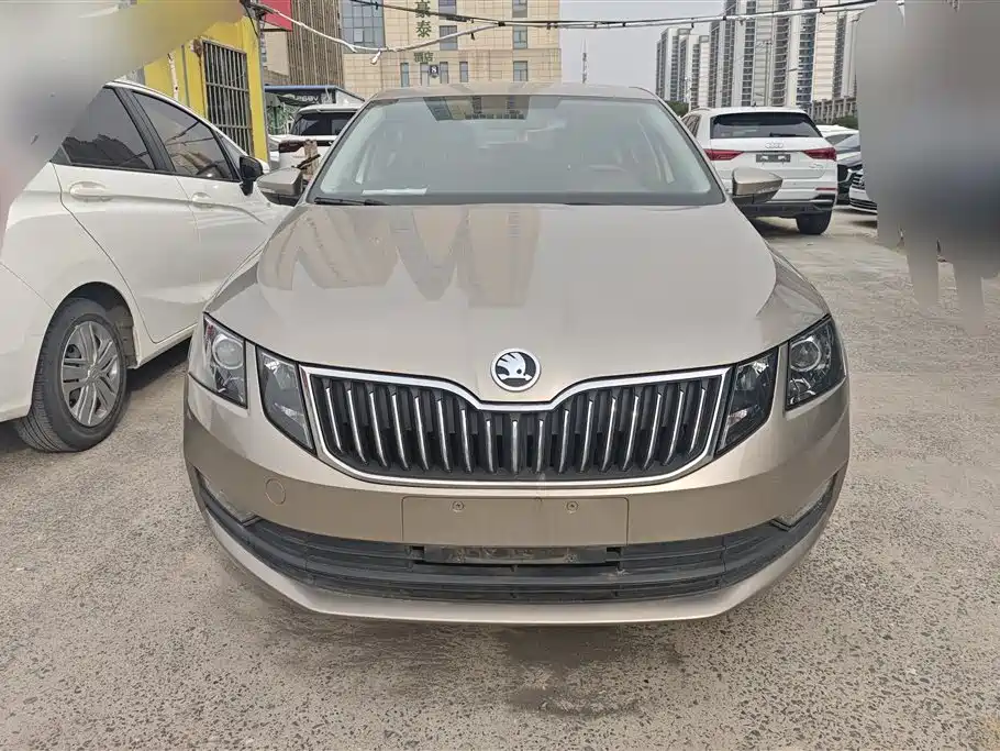 SKODA OCTAVIA