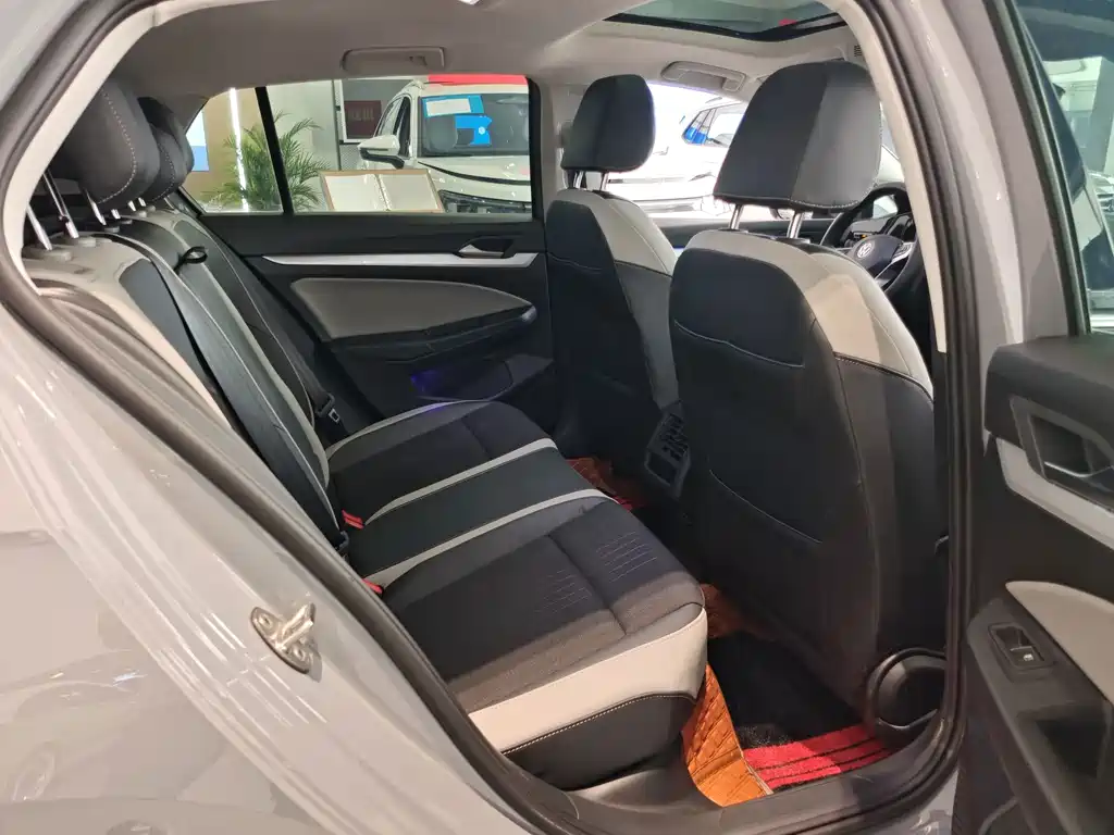 Volkswagen Golf — миниатюра 9
