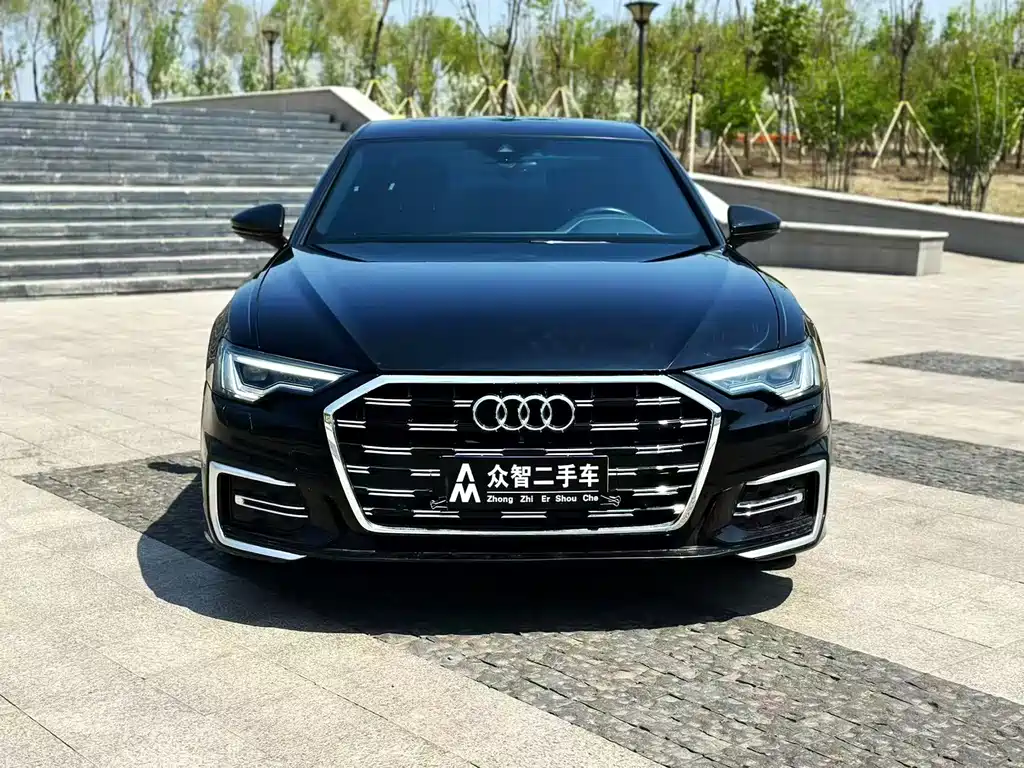Audi A6L 2023 40 TFSI Luxury