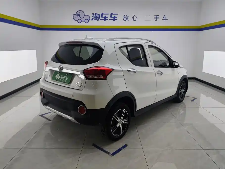 BAIC New Energy EC — миниатюра 3