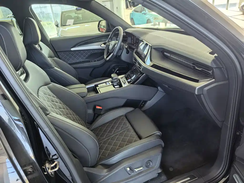 Audi Q6 — миниатюра 7