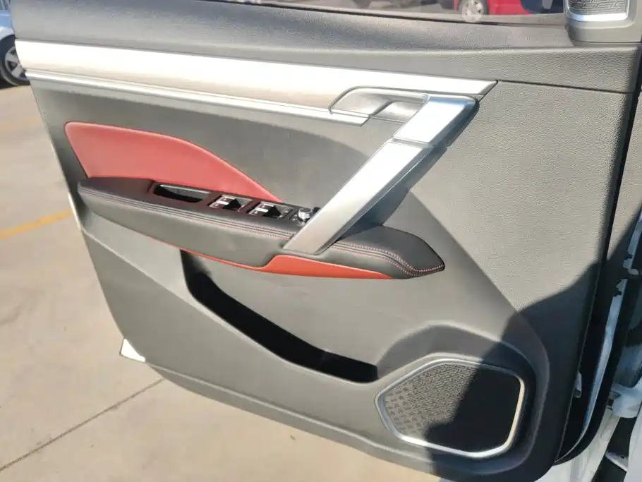 Geely Binyue — миниатюра 7
