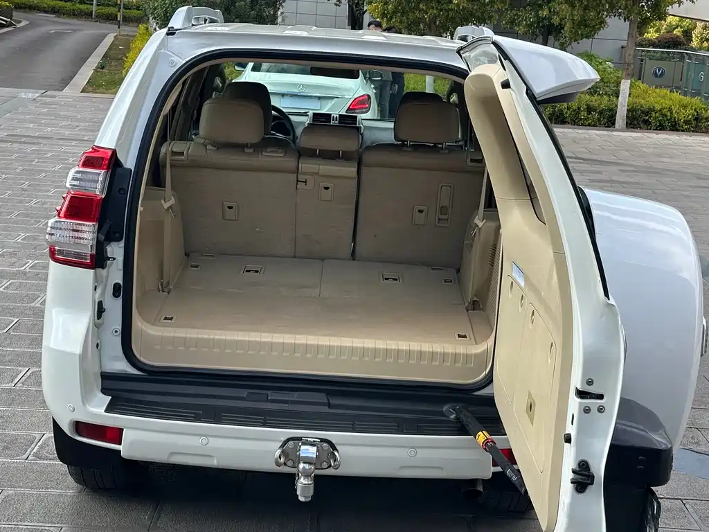 Toyota Land Cruiser Prado 2016 3.0L