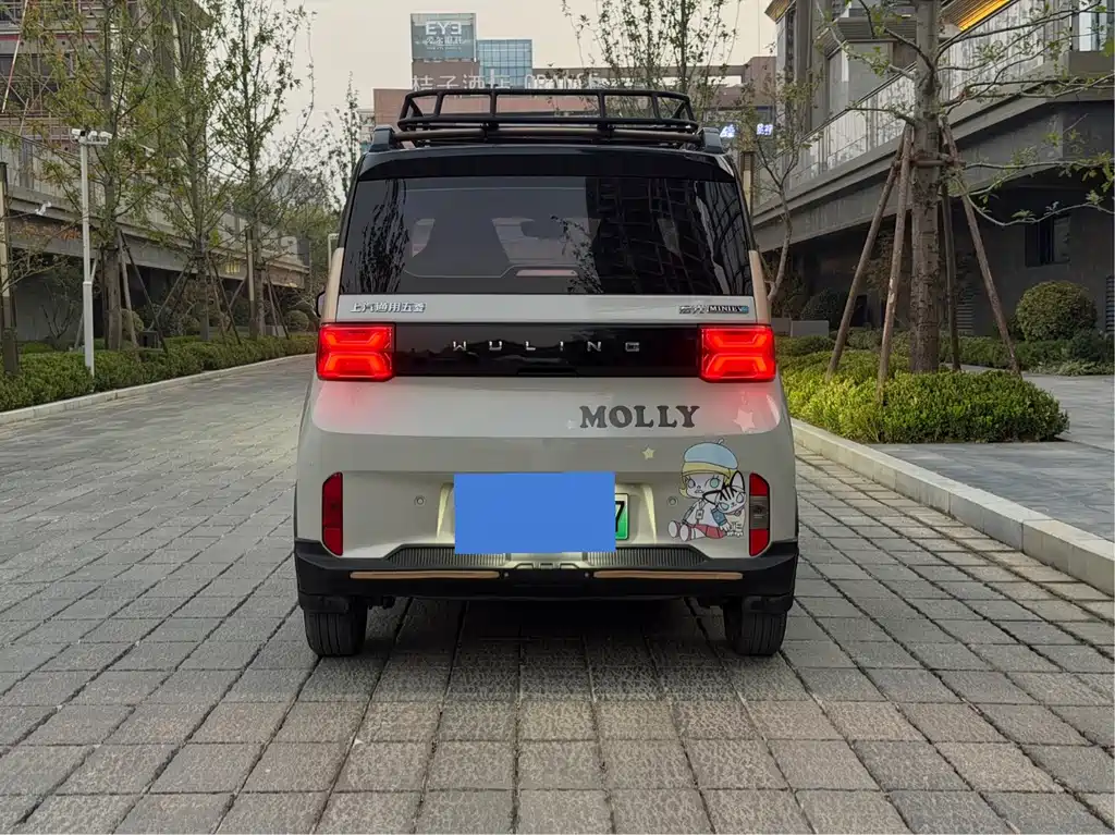 Wuling MINIEV — миниатюра 4