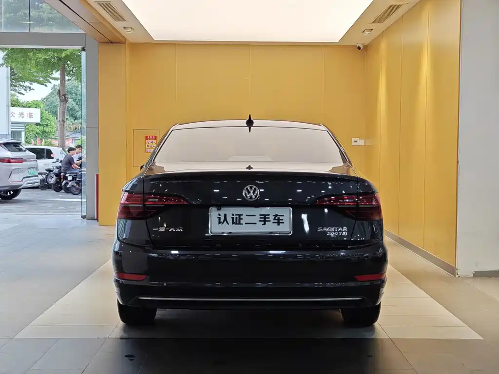 Volkswagen Sagitar — миниатюра 27