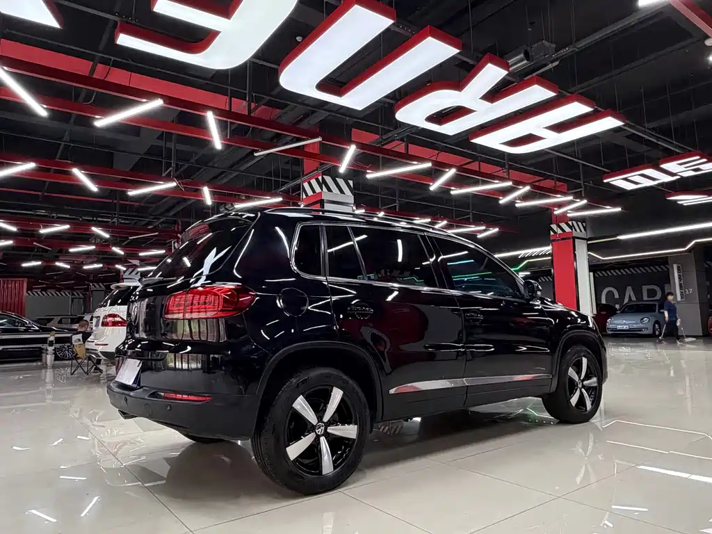 Volkswagen Tiguan — миниатюра 5
