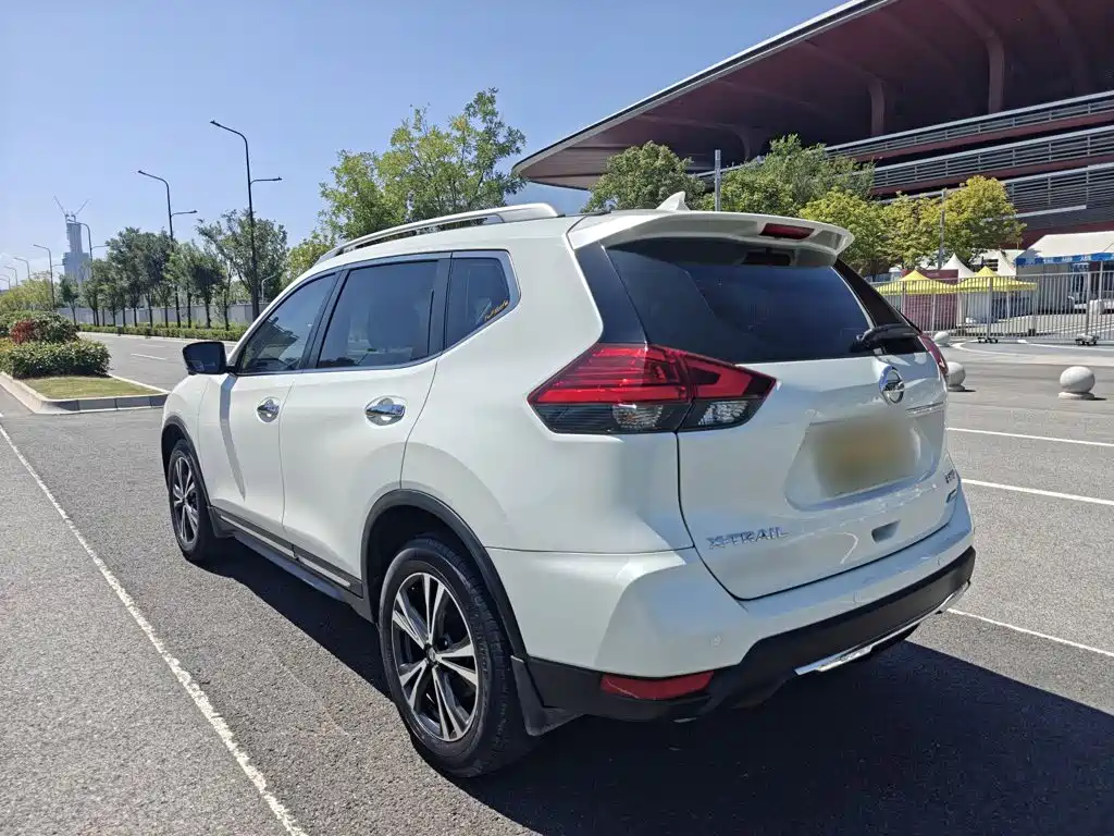 Nissan X-Trail — миниатюра 10