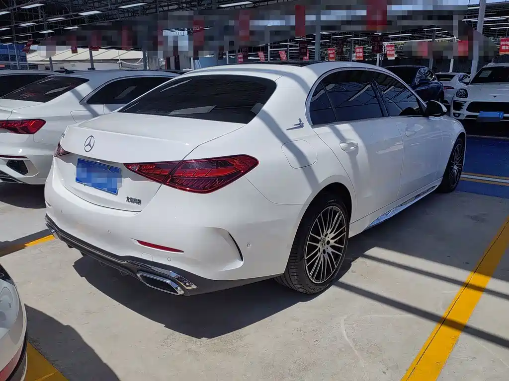 Mercedes-Benz C-Class — миниатюра 10