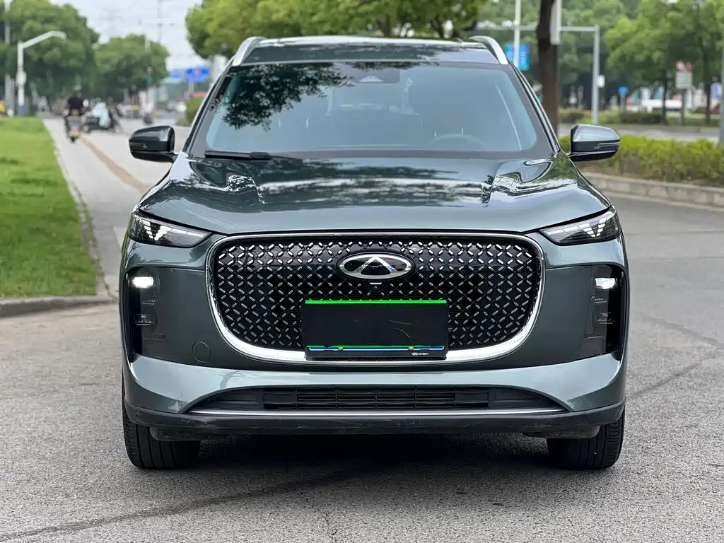 Chery 8 PLUS 2025 290TGDI DCT Luxury