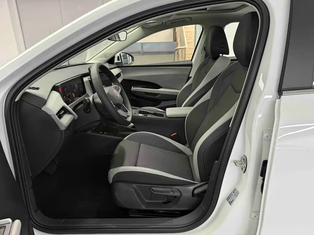 Volkswagen Sagitar 2026 S 1.5L Fashion