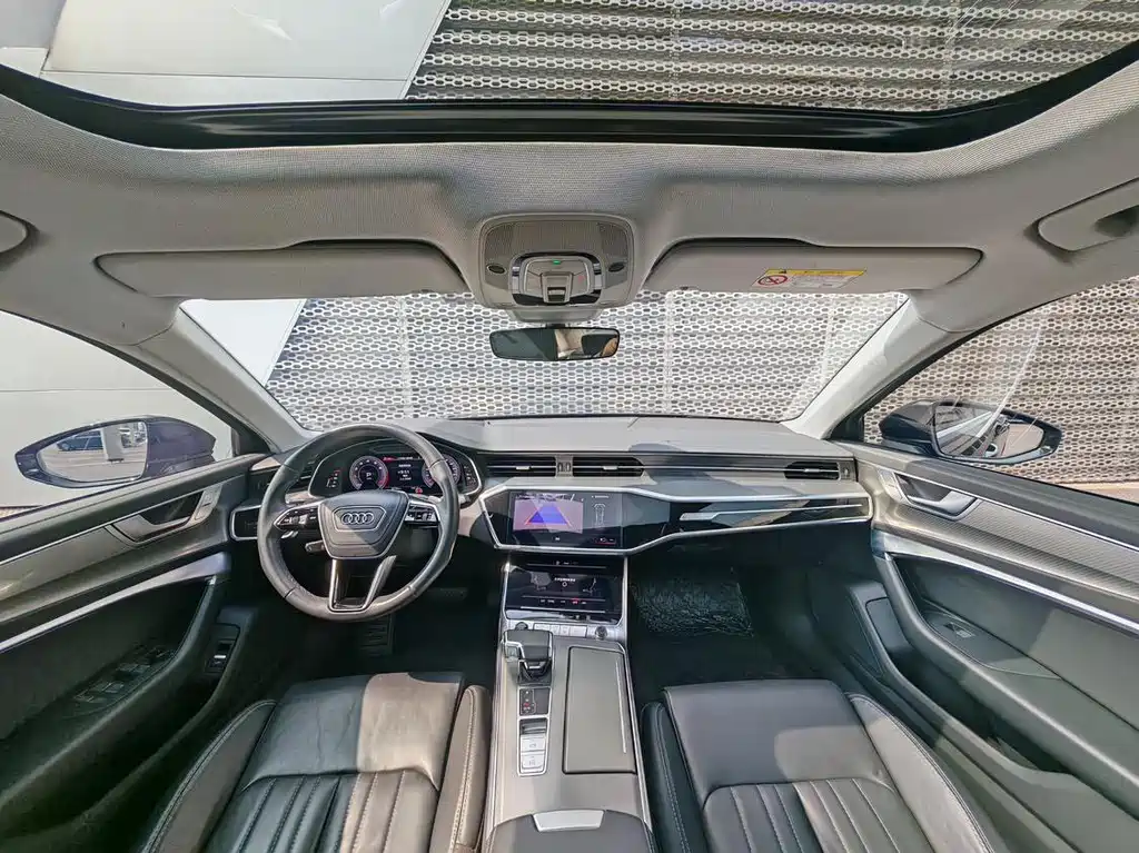 Audi A6L 2023 40 TFSI Luxury