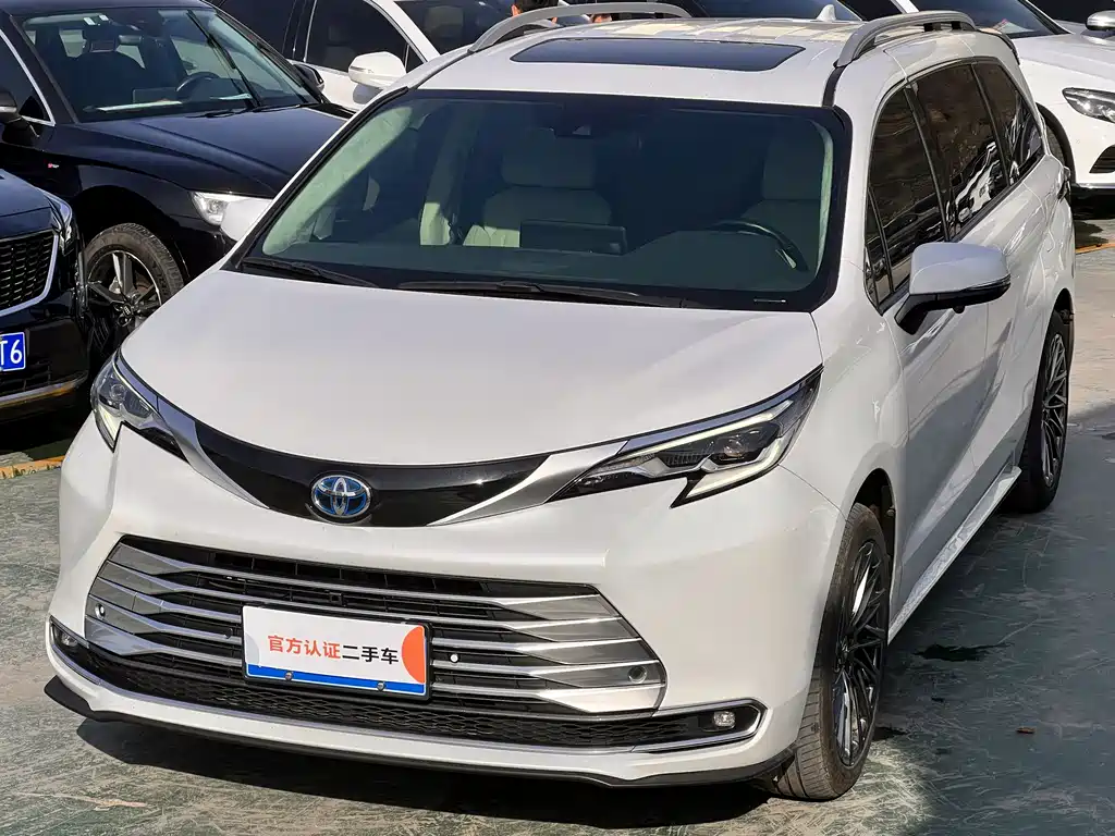 Toyota Sienna 2023
