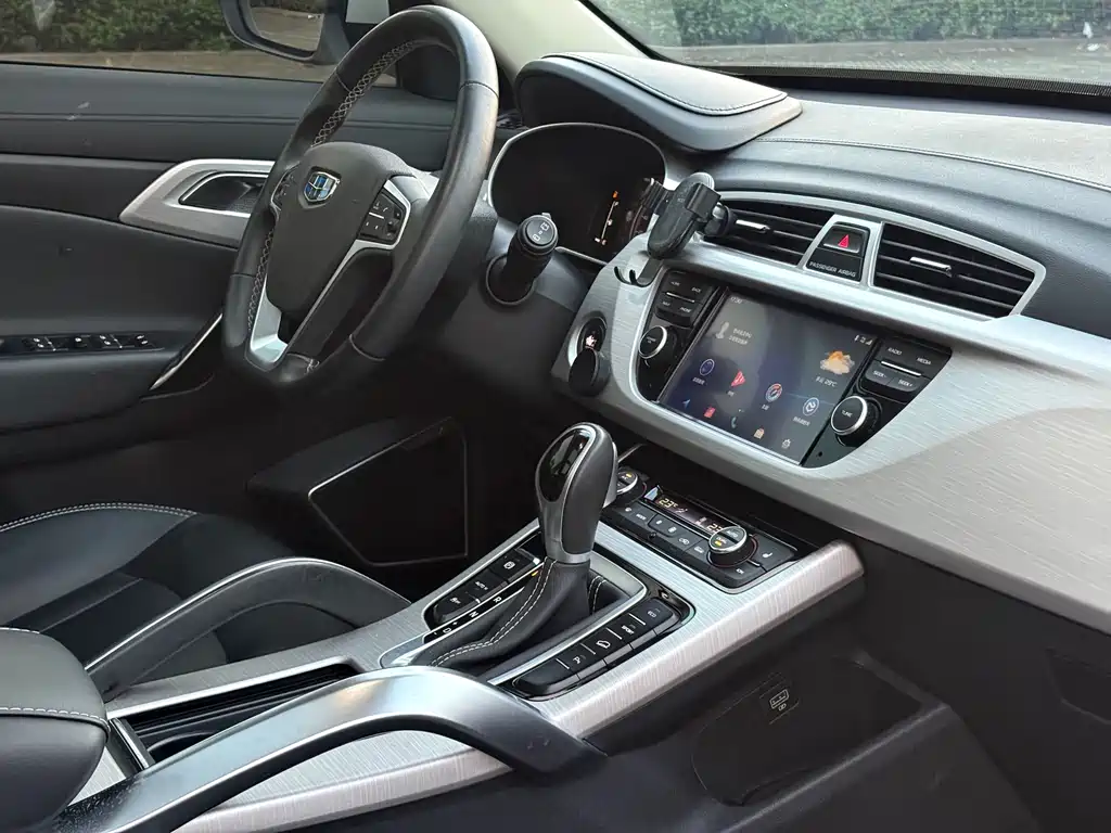 Geely Boyue — миниатюра 16