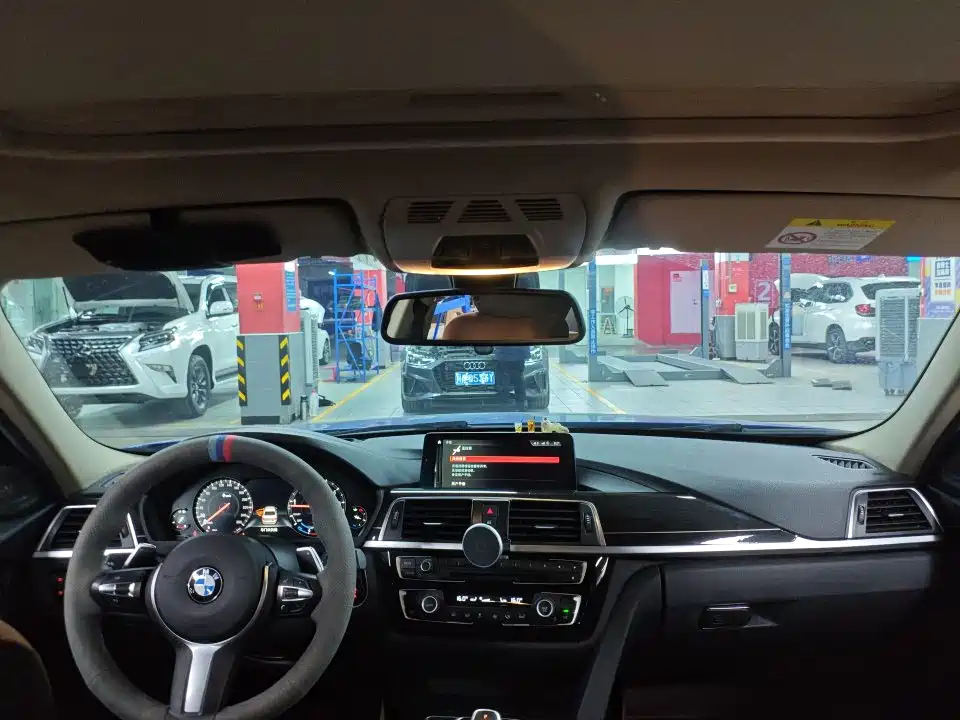 BMW 3 Series — миниатюра 3