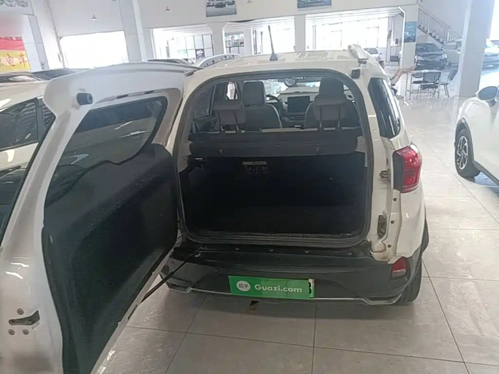 BYD Yuan Pro — миниатюра 19