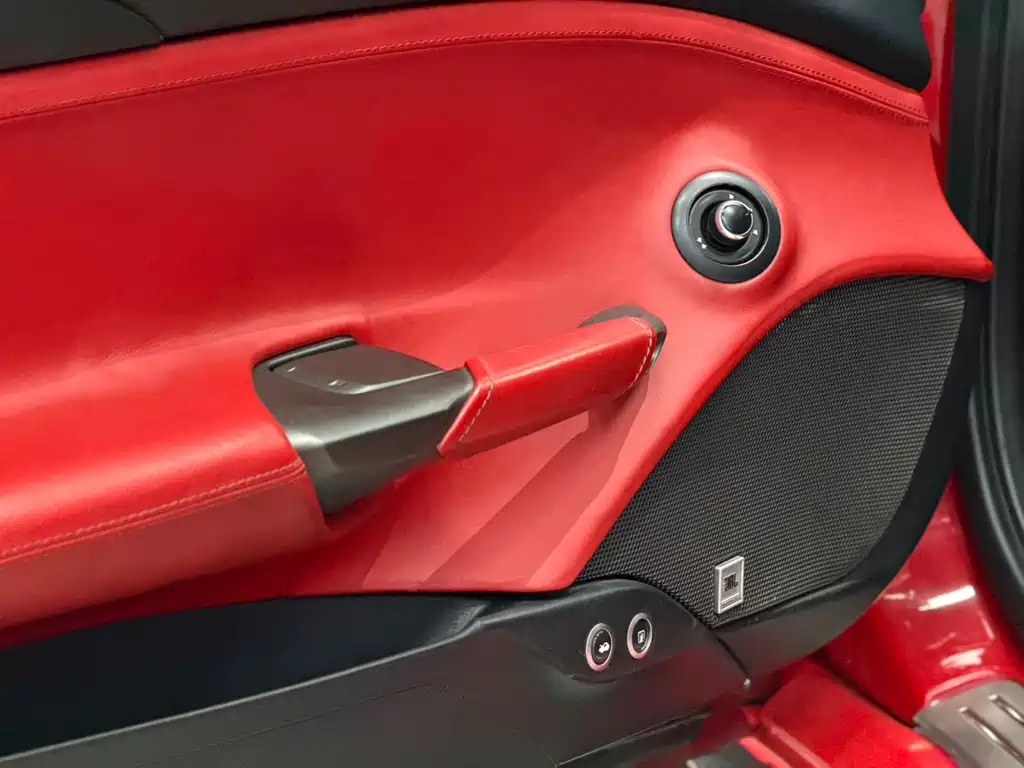 Ferrari 488 — миниатюра 13