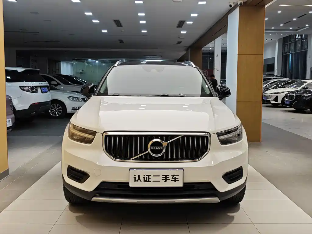 Volvo XC40 — миниатюра 3