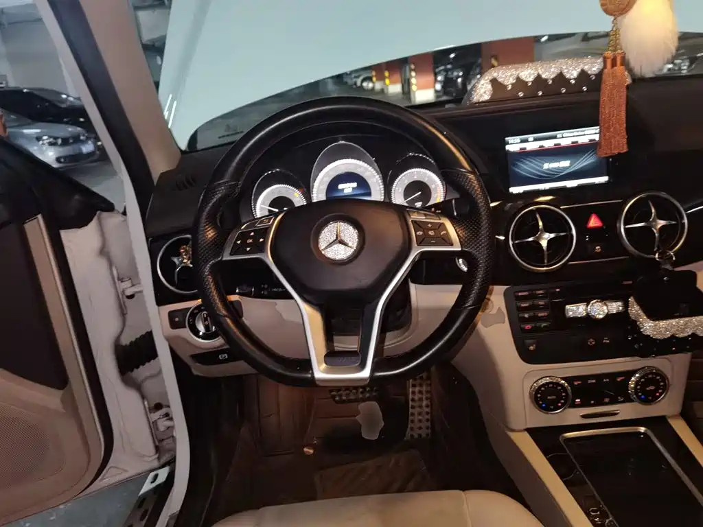 Mercedes-Benz GLK-Class — миниатюра 6