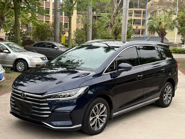 2022 BYD Song Max