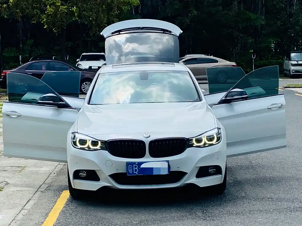 BMW 3 Series GT 3 GT 2020 320i M Sport